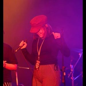 Meet your Posher, Emma